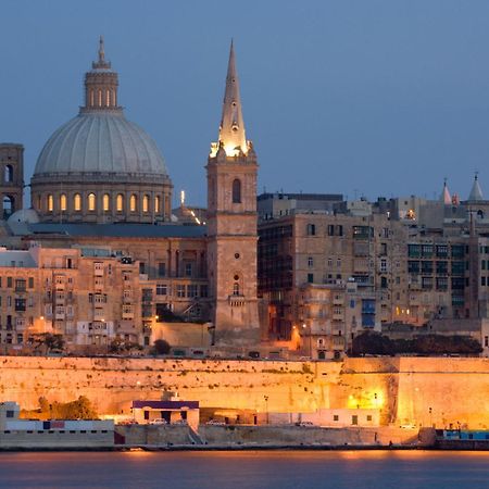 Balluta Bay Spacious Apt - 2Br Sliema Zewnętrze zdjęcie