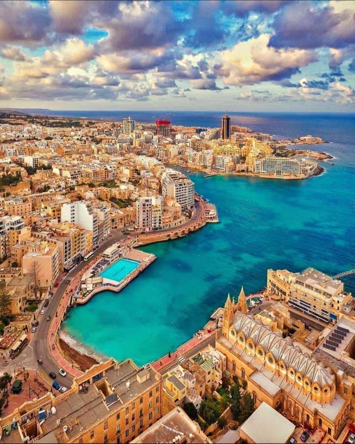 Balluta Bay Spacious Apt - 2Br Sliema Zewnętrze zdjęcie