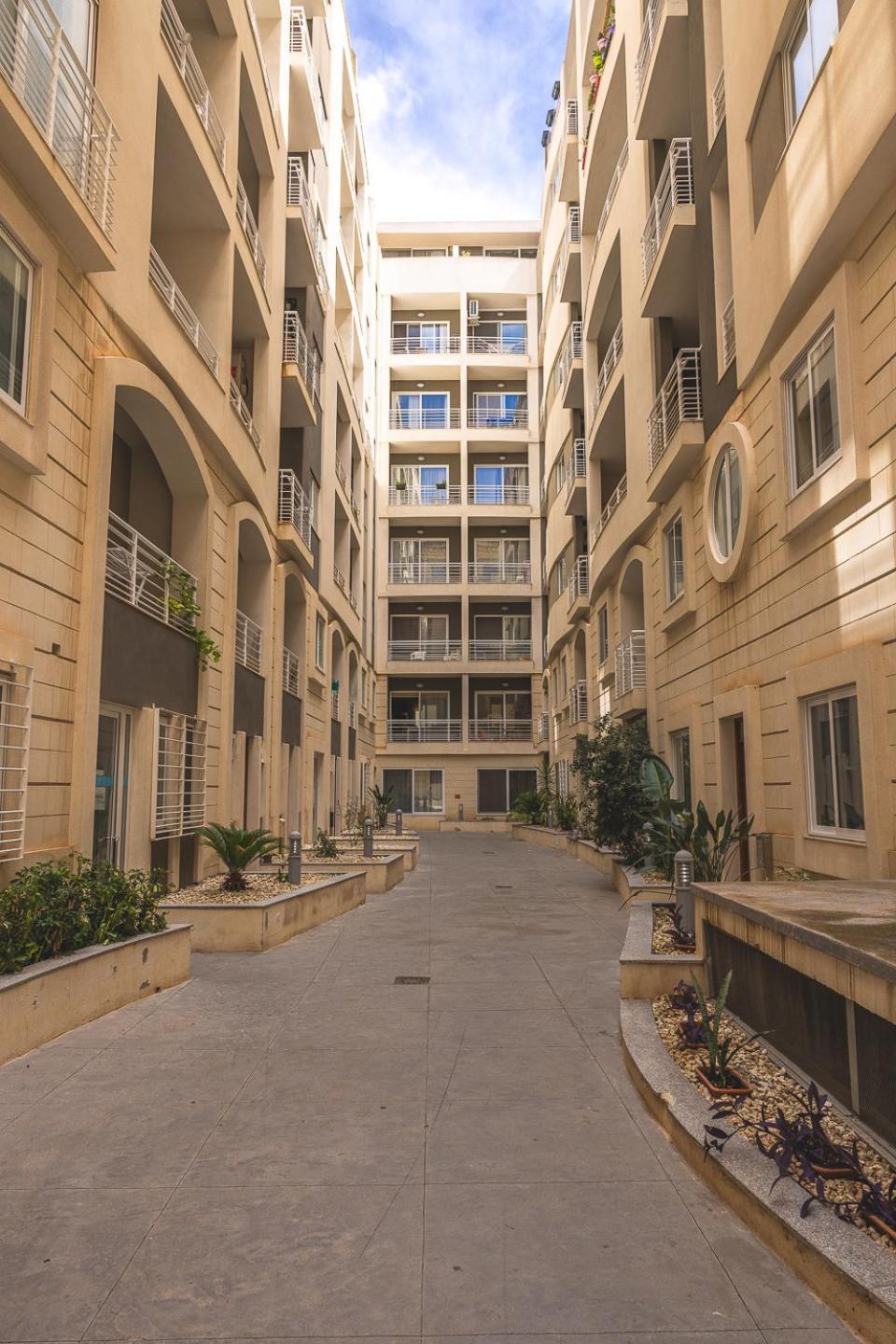 Balluta Bay Spacious Apt - 2Br Sliema Zewnętrze zdjęcie