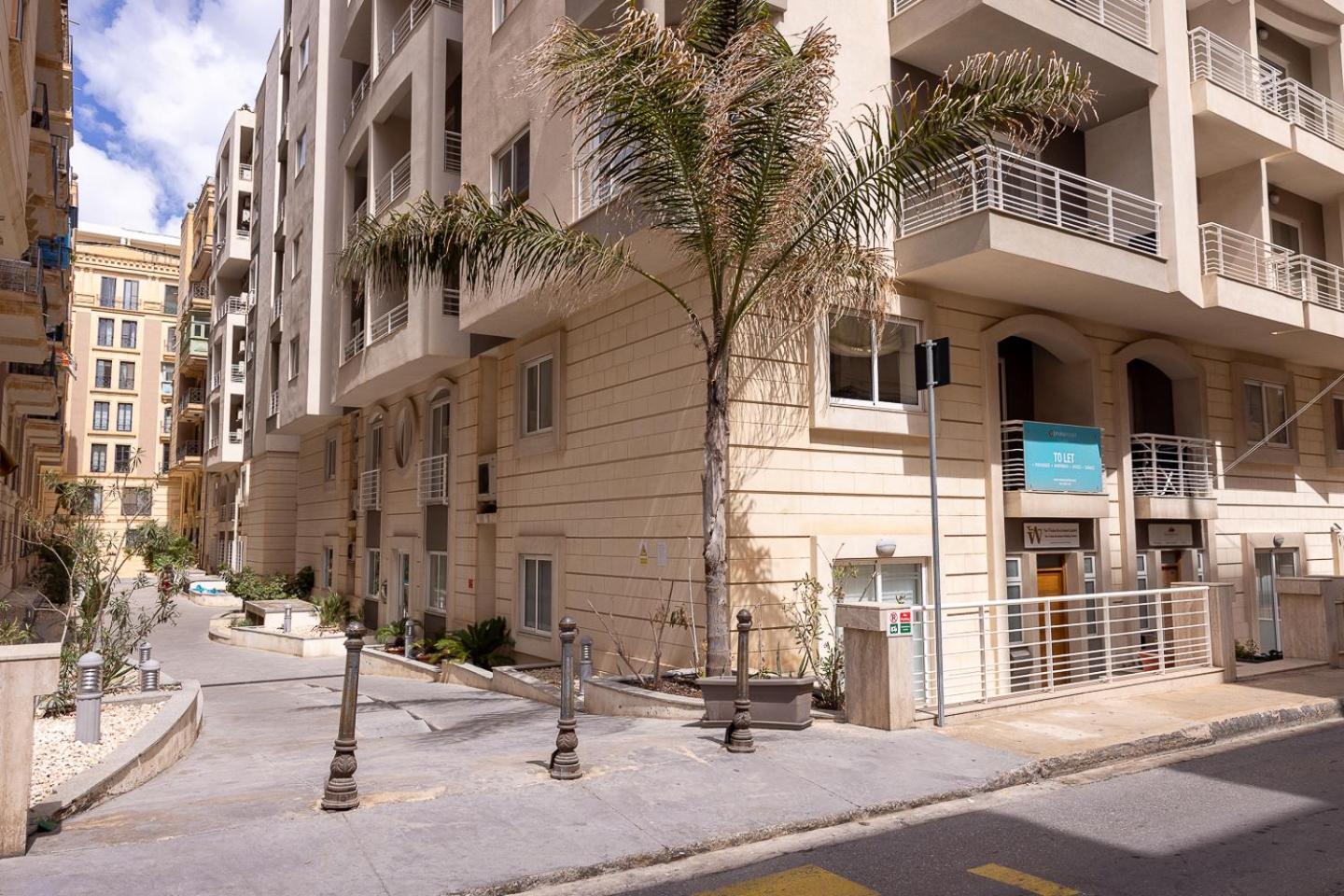 Balluta Bay Spacious Apt - 2Br Sliema Zewnętrze zdjęcie